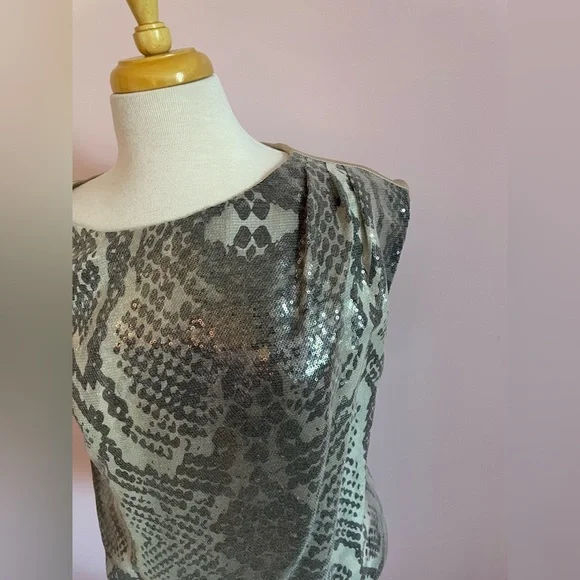 Fun Sequin Snake Print Top - Picture 4 of 9